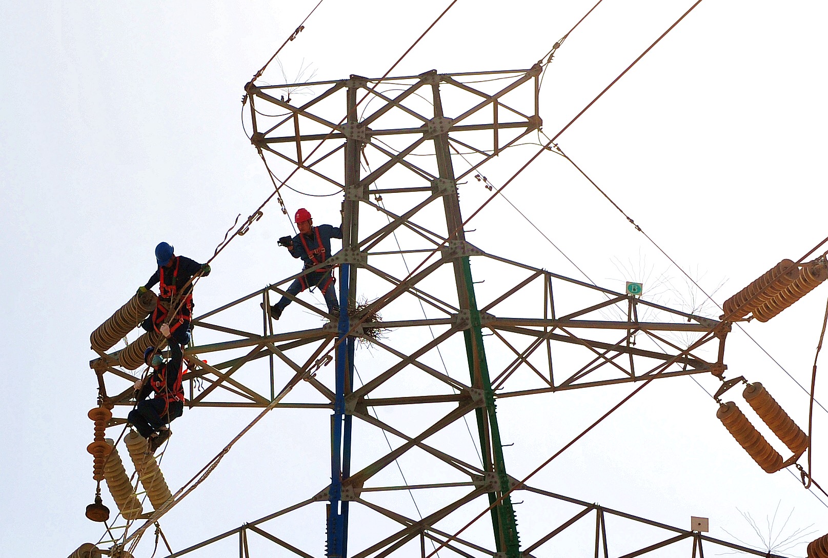 宁夏电力：多措并举保障五一期间用户供电服务需求
