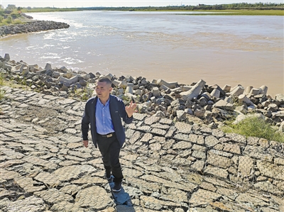 <p>　　黄河吴忠梅家湾险工段。</p>