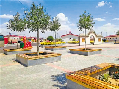 <p>　　冯记沟乡李新庄村新貌。</p>