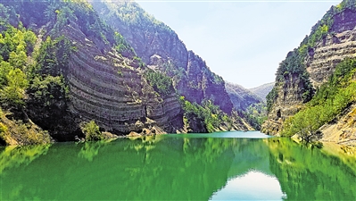 <p>　　老龙潭景区。</p>