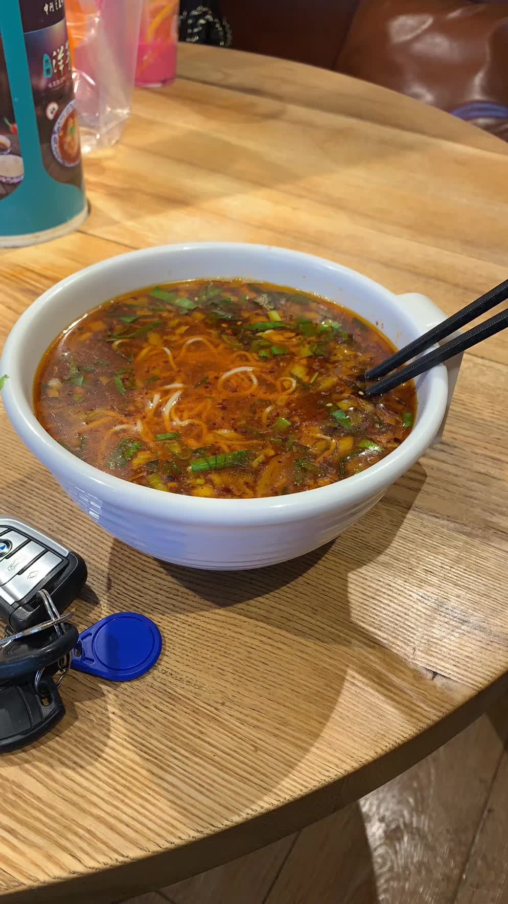 何萍.jpg