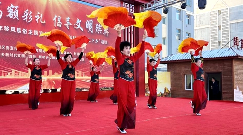 利通区移风易俗巡演暨“三下乡”活动开启