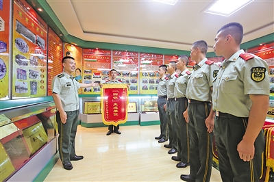 <p>　　部队优良传统教育。</p>