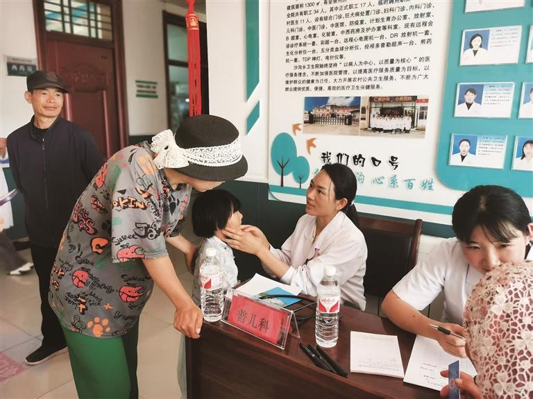 多院联合开展孤独症主题宣传活动