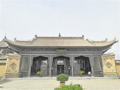 到 红星照耀 之地来一场 西行漫记 