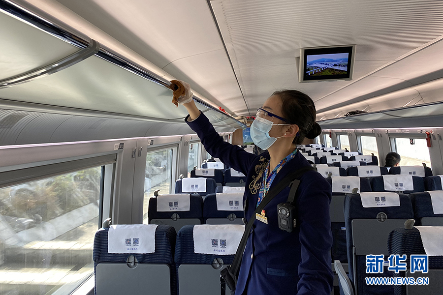 银川客运段各次旅客列车全力做好疫情防控工作