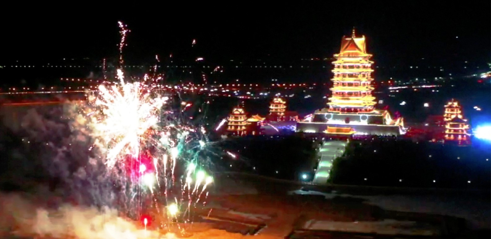 吴忠：最美元宵夜 人间烟火气