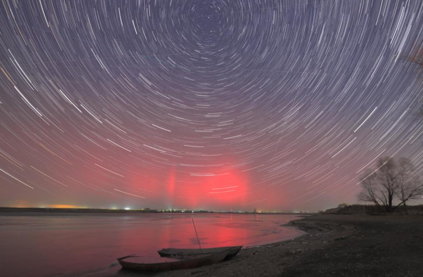 绚丽极光“光临”中国最北天空