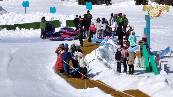 东南亚游客“北上寻雪”