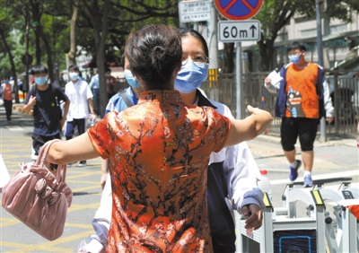 “最难”高考后，他们仍憋着股劲
