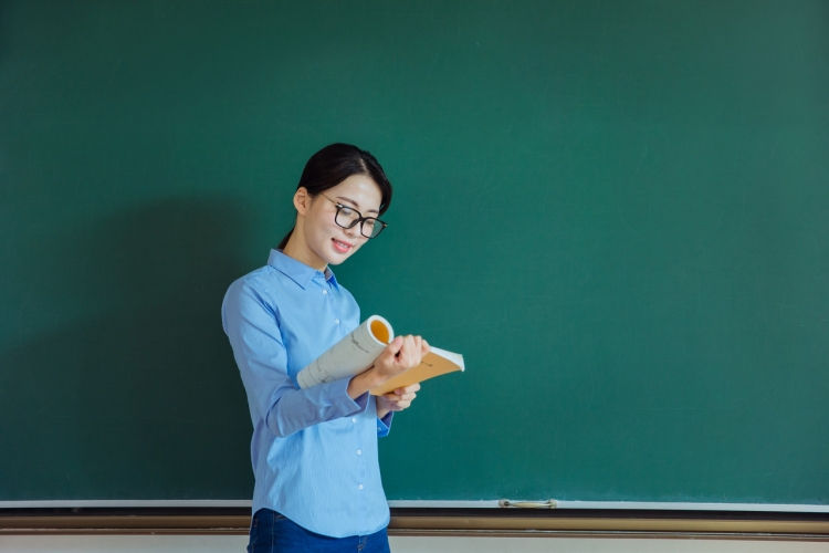 新学期致教师：学会和自己相处，是人生最重要的功课