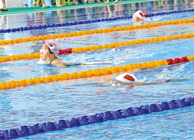 <p>宁东学校将游泳课纳入校本课程。</p><p>（图片由受访单位提供）</p>
