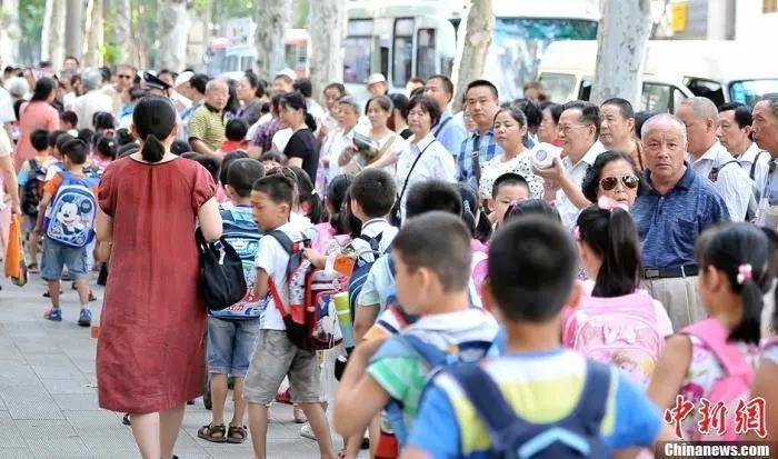 “双减”落地5个月：这些变化正在重塑教育生态