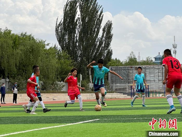 “西北足球强市”宁夏灵武：让校园足球成城市亮丽名片