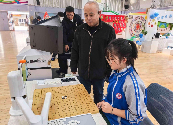 让课本知识“活”起来 市科协送科普进...