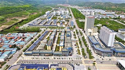 <p>　　泾源县城新貌。</p>