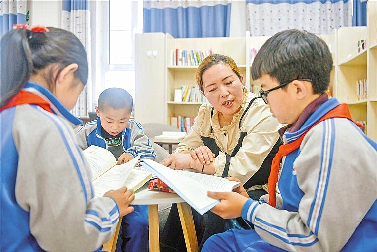 “爱心妈妈”马维兰和她的“超大型家庭”