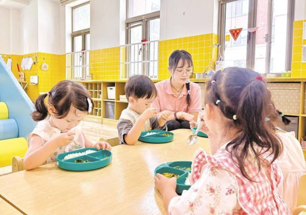 宁夏探索“托育+托管”全阶段服务