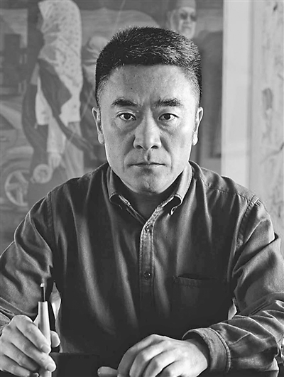 <p>　　罗贵荣，中国国家画院研究员。1990年以来，先后获全国首届青年版画大展优秀奖，第11届全国版画作品展金奖，第12、14、15、16届全国版画作品展铜奖，第13届全国版画作品展银奖，第17、18届全国版画作品展优秀奖。1994年获第八届全国美术作品展优秀奖，1999年获全国第九届美术作品展铜奖，1997年获中国艺术大展银奖，2007年获首届观澜国际版画双年展国际版画奖。作品被中国美术馆、国家军事博物馆等收藏。</p>