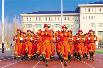 <p>　　消防演练。</p>