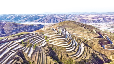 <p>　　彭阳绘就生态新图景。　　本报记者　　剡文鑫　　摄</p>