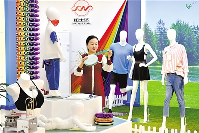  ⑤ 氨纶是最富弹性的特种合成纤维，其高伸长、高回弹的特点可显著改善织物性能。