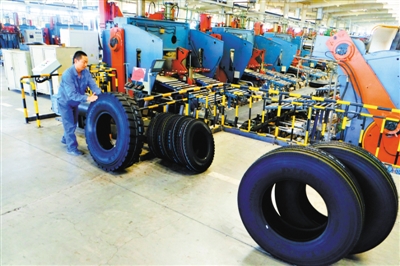 <p>　　宁夏神州轮胎正式启动国产大飞机轮胎自主研发，力争早日突破国外技术壁垒。</p>