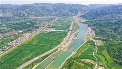 <p>　　泾河水源综合治理项目（资料图片）。　　本报记者　党硕　摄</p>