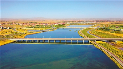 <p>　　流经同心县城的清水河，见证了革命老区的新变化。</p>