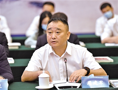 <p>　　华为数字能源技术有限公司中国区总裁周建军。</p><p>　　本报记者　左鸣远　摄</p>