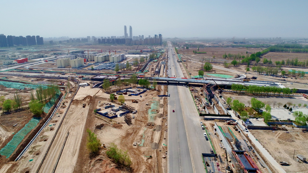沈阳路快速通道建设正酣