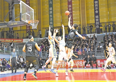 <p>　　举办“一带一路”四国男子篮球邀请赛。</p>