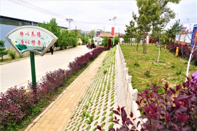 <p>　　每个村庄都是景点。</p>