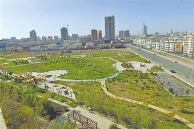 <p>　　南塘园成为市民休闲的好去处。（摄于2018年）</p>
