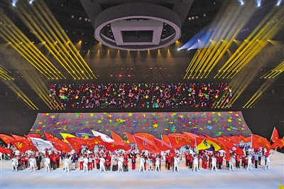 <p>这是10月29日拍摄的闭幕式现场。当日，中华人民共和国第十一届残疾人运动会暨第八届特殊奥林匹克运动会闭幕式在西安奥体中心体育馆举行。新华社发　</p>