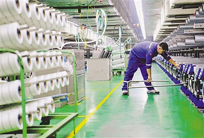 <p>　　宁东能源化工基地着力打造“中国氨纶谷”，目前已形成氨纶产业清晰、完整的上下游产业链。</p>