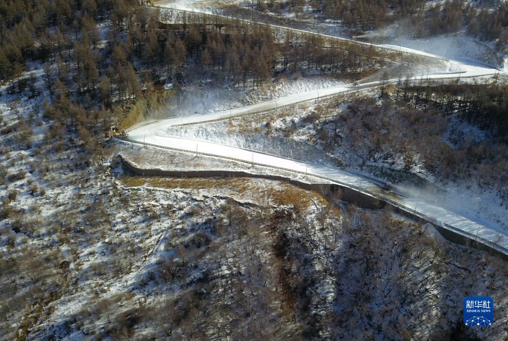 走近冬奥|探访国家高山滑雪中心冬奥造雪工作