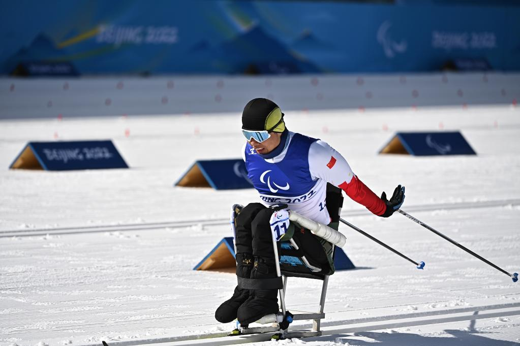 郑鹏、毛忠武包揽残奥越野滑雪男子短距离（坐姿）金、银牌