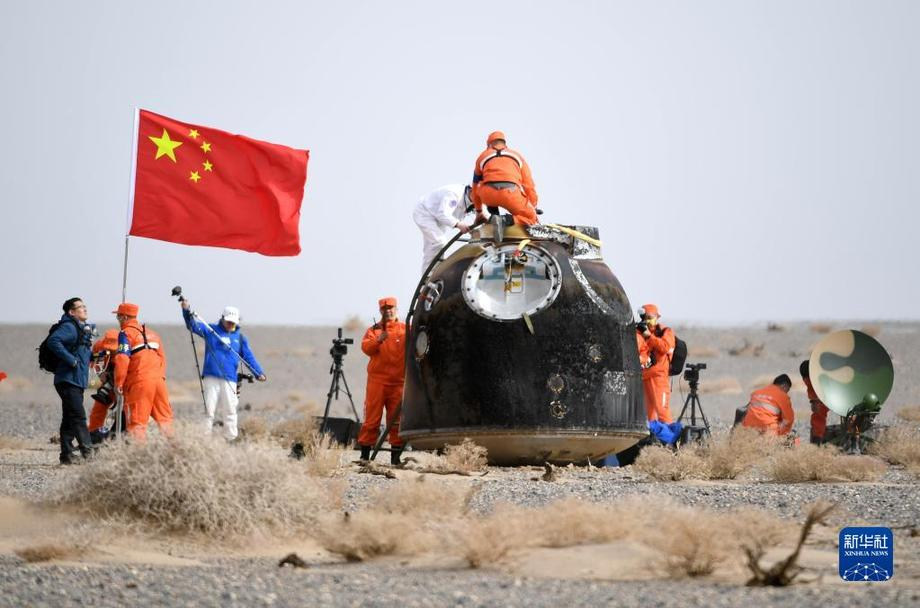 安踏氢跑鞋太空遨游记：背后的“轻”与“重”