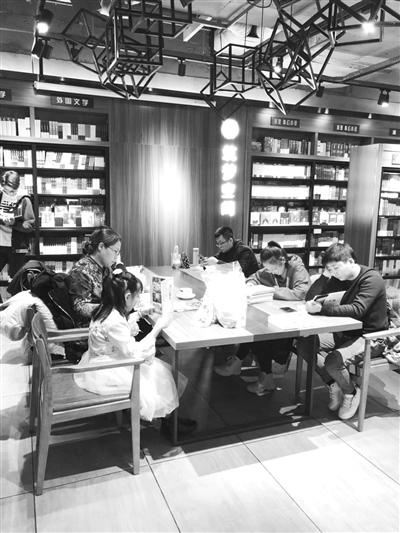 银川市新华书店大阅城“品读时光”店。