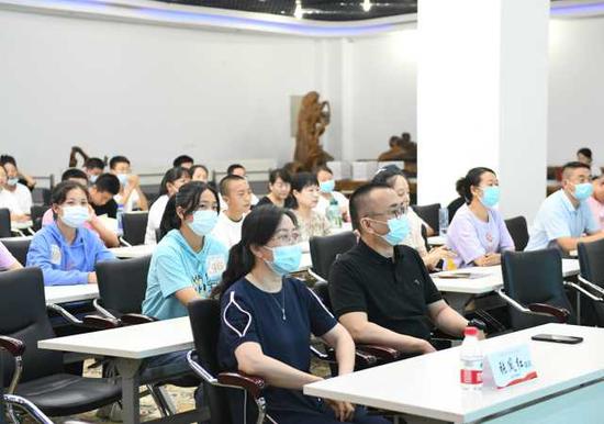 宁夏第四届诗词大会bob官方下载链接在宁夏地质博物馆举行(图5)