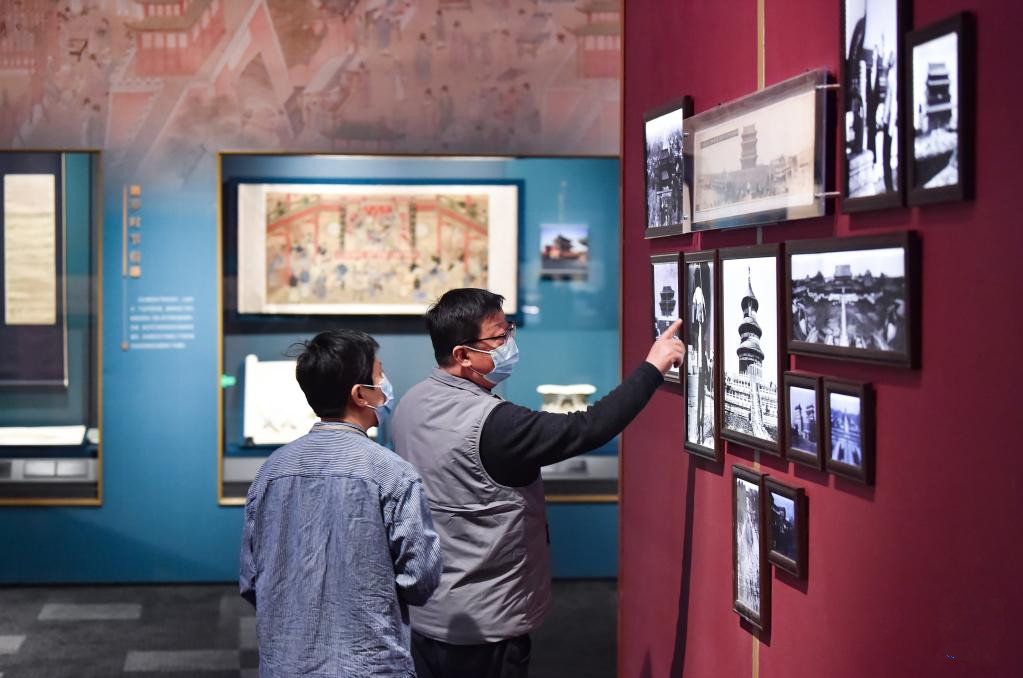 “辉煌中轴”展览北京首都博物馆开展