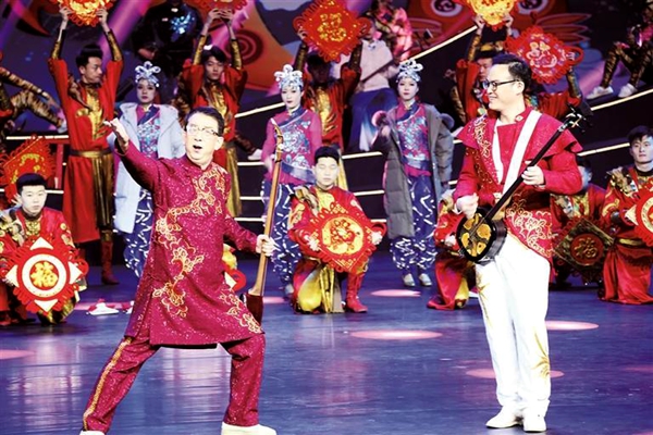 父子俩用“小曲”唱出塞上“好风光”