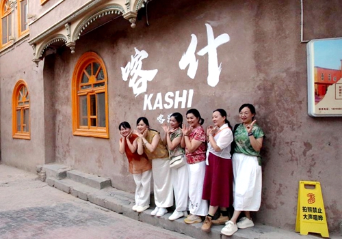 穿越丝路千年 邂逅民俗数种