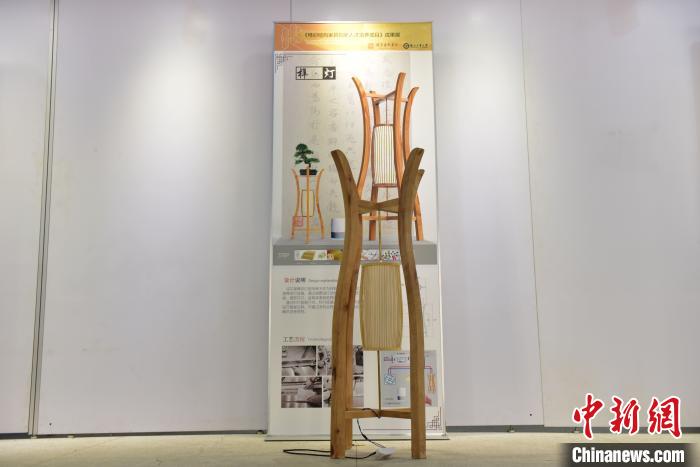 图为榫灯 武昌首义学院供图