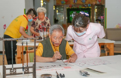 宁夏：公建民营提升养老幸福感