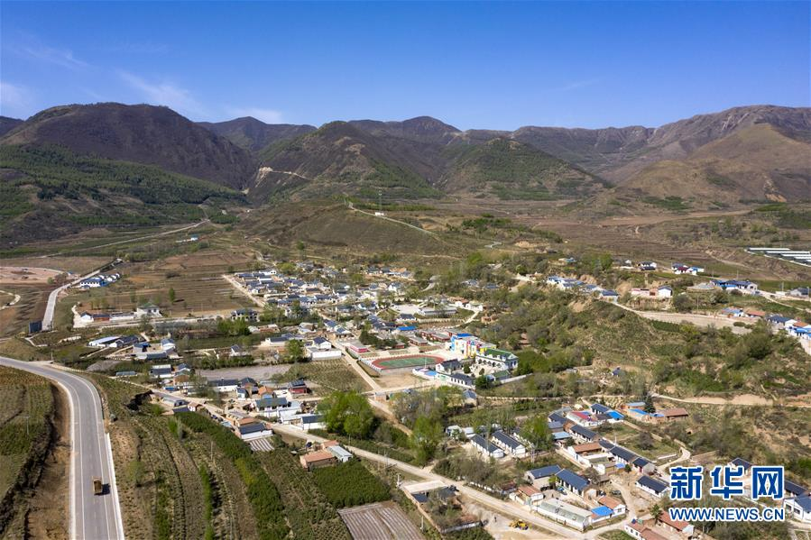 西和县崖湾村人口_西和县太石河乡马坝村(2)