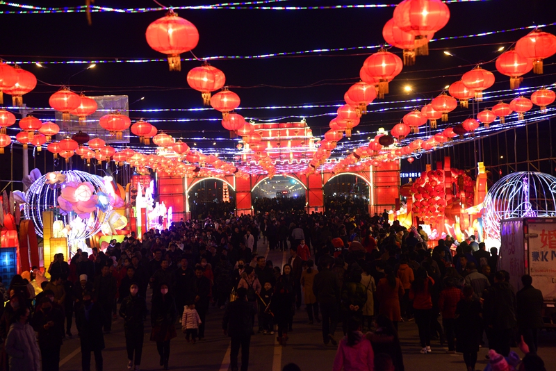 张灯结彩.jpg