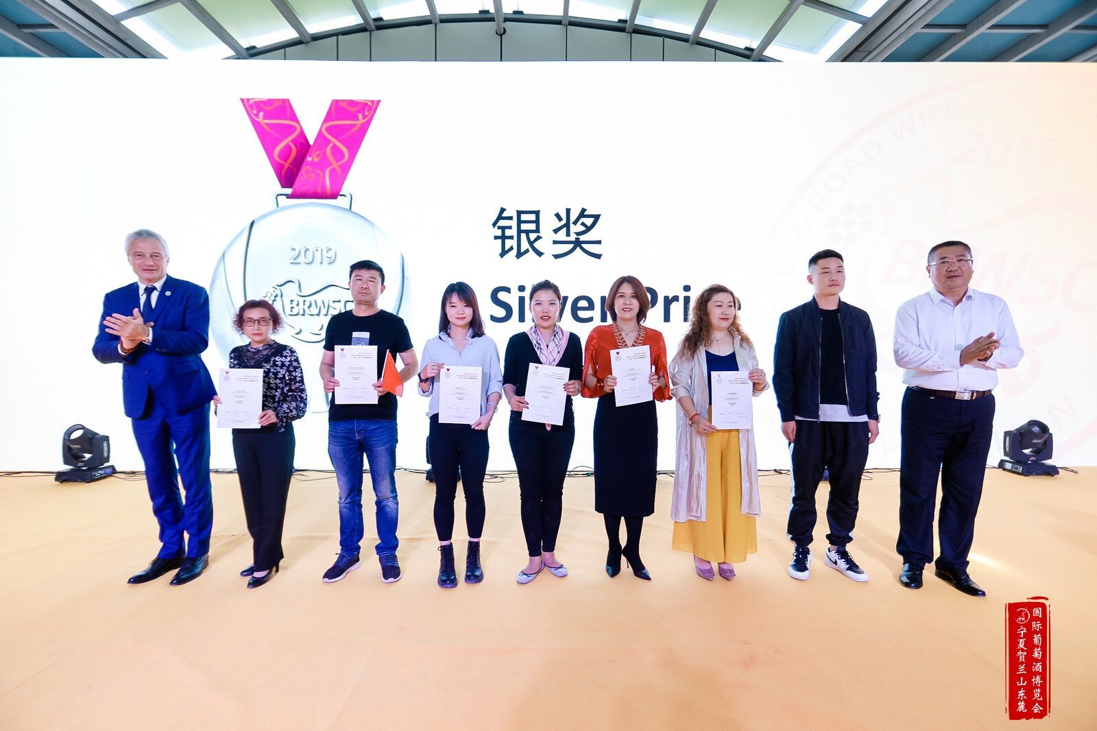QQ图片20190927212033.jpg