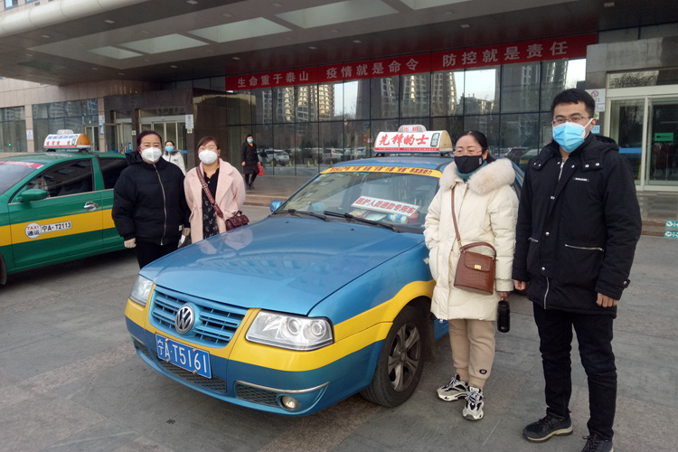 出租车夫妇石建兵、寇丽霞 (2).jpg 出租车夫妇石建兵、寇丽霞 (2).jpg